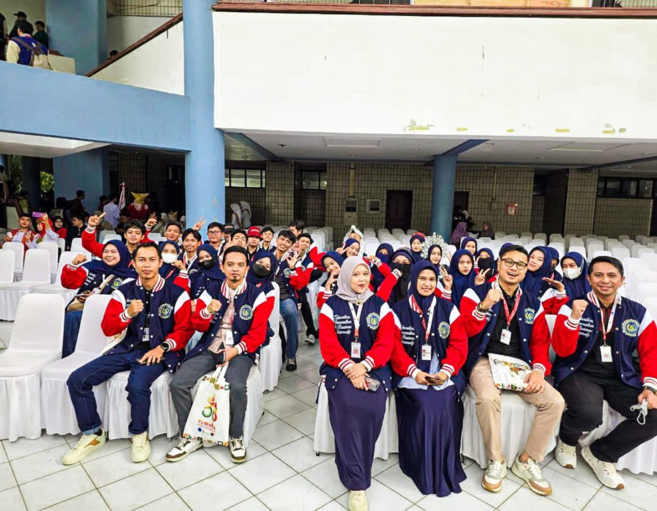 UNIM Bone Cetak Sejarah di PIMNAS 38: Loloskan 13 Tim, Raih Tiga Besar Nasional